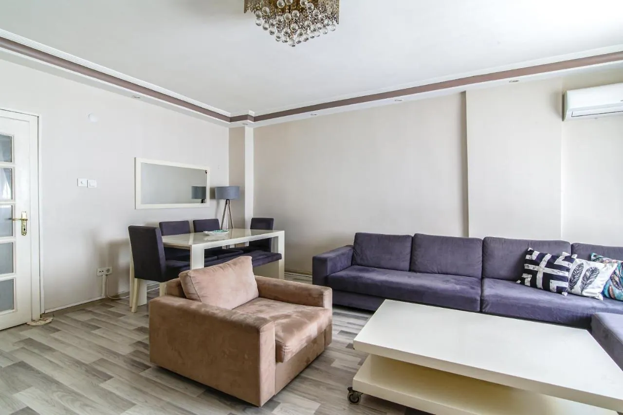 Duplex Cozy Flat With A Balcony Near Nisantasi Apartment Istanbul